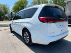 2021 Chrysler Pacifica Hybrid Touring L Белый vin: 2C4RC1L76MR602958