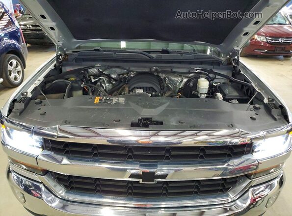 1GCVKREC8HZ123589 2017 CHEVROLET SILVERADO Серебряный Вид задней части салона