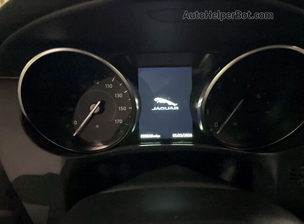 SADCJ2FX5KA364541 2019 JAGUAR F-PACE White Widok zestawu wskaźników