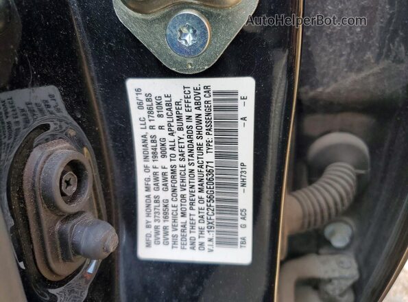 19XFC2F56GE063671 2016 HONDA CIVIC Black Vista del compartimento del motor