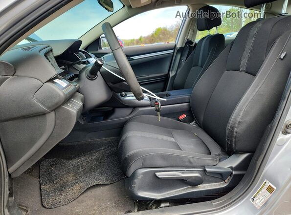 19XFC2F56HE207818 2017 HONDA CIVIC Silver Front interior view
