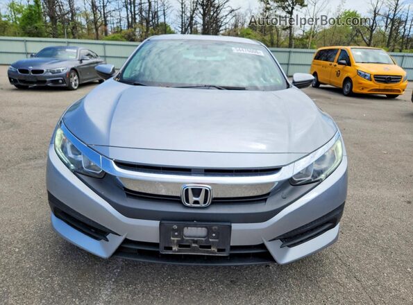 19XFC2F56HE207818 2017 HONDA CIVIC Silver Front view