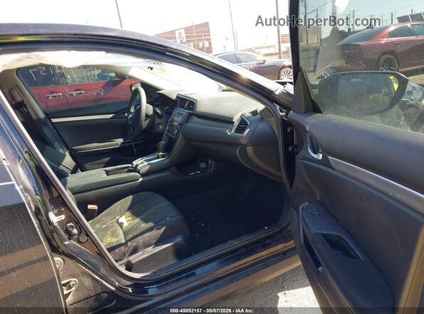 19XFC2F57JE024367 2018 HONDA CIVIC Черный Вид салона спереди