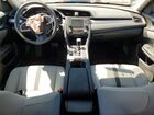 2018 Honda Civic Lx Blue vin: 19XFC2F5XJE007370