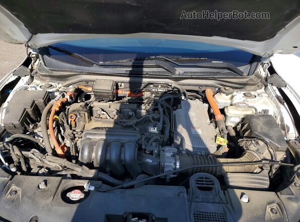 19XZE4F96LE013630 2020 HONDA INSIGHT Белый Вид задней части салона