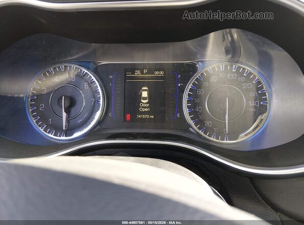 1C3CCCAB0HN501690 2017 CHRYSLER 200 Черный Вид задних сидений