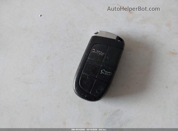 1C3CCCAB1GN154756 2016 CHRYSLER 200 Silver Widok deski rozdzielczej