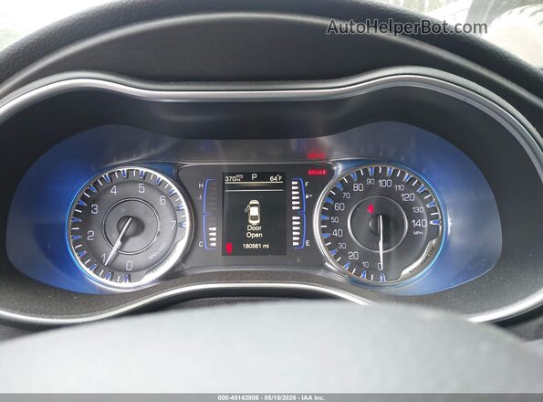 1C3CCCAB1GN154756 2016 CHRYSLER 200 Silver Widok tylnych siedzeń
