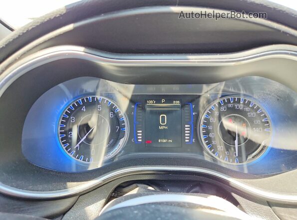 1C3CCCAB1GN166096 2016 CHRYSLER 200 Burgundy Vista del cuadro de instrumentos