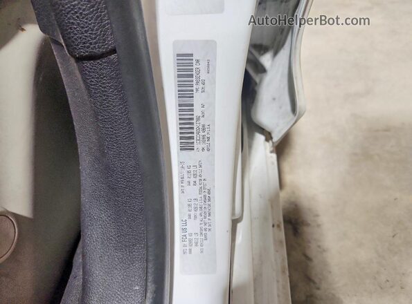 1C3CCCAB3GN127882 2016 CHRYSLER 200 Белый Вид подкапотного пространства