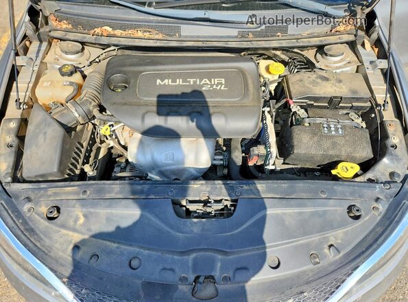1C3CCCAB5GN164139 2016 CHRYSLER 200 Серый Вид задней части салона