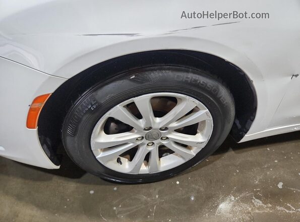 1C3CCCAB8HN509892 2017 CHRYSLER 200 White 