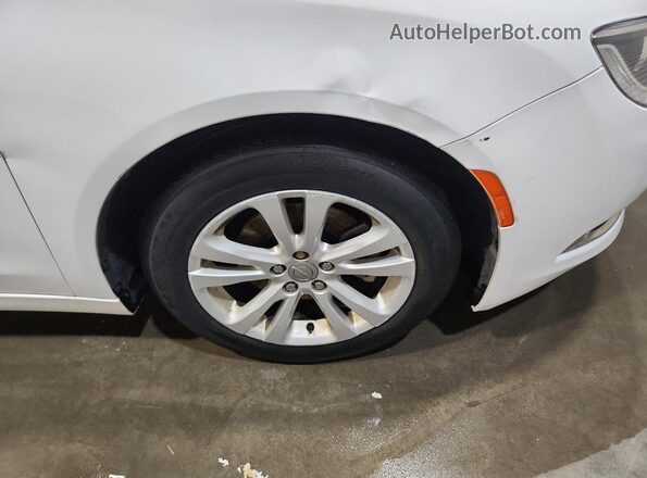 1C3CCCAB8HN509892 2017 CHRYSLER 200 White 