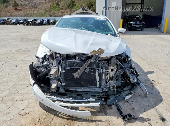 1C3CCCAG7HN510236 2017 CHRYSLER 200 Белый Вид спереди