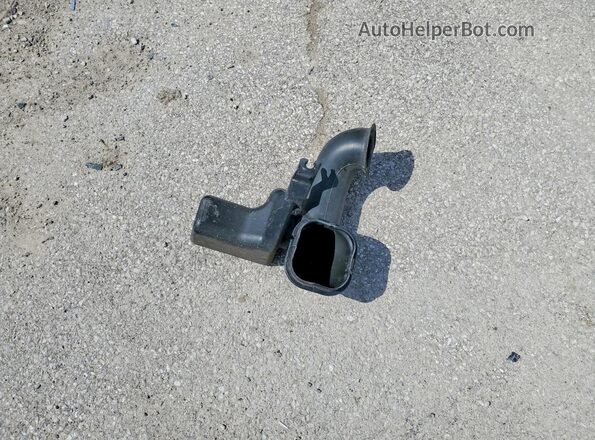 1C3CCCAG7HN510236 2017 CHRYSLER 200 Белый Вид подкапотного пространства