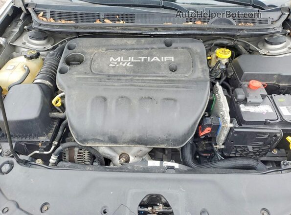 1C3CDFGB9GD822329 2016 DODGE DART Серебряный Вид задней части салона
