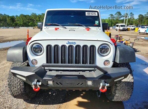 1C4BJWDG2JL862815 2018 JEEP WRANGLER Белый Вид спереди