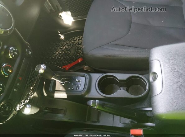 1C4BJWDG4JL810666 2018 JEEP WRANGLER Silver 