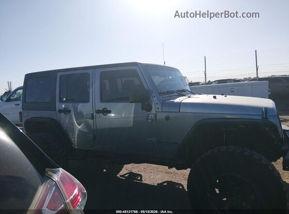 1C4BJWDG4JL810666 2018 JEEP WRANGLER Silver Սալոնի հետևի տեսք