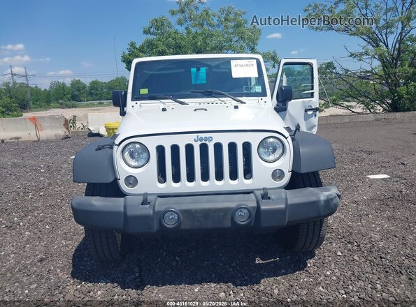 1C4BJWDG4JL828066 2018 JEEP WRANGLER Белый Вид щитка приборов