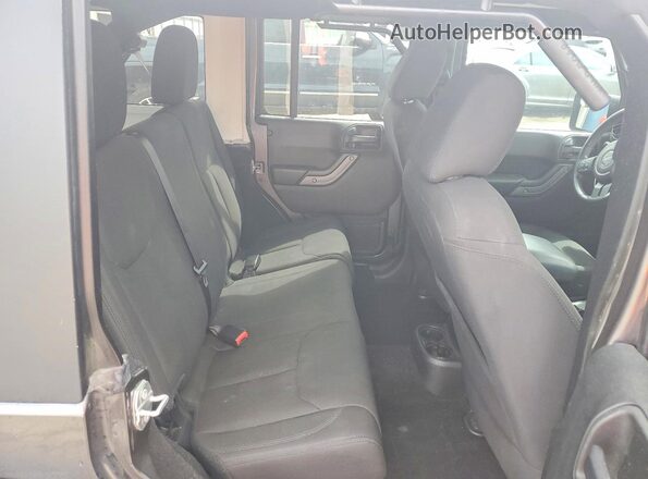 1C4BJWDG6HL622208 2017 JEEP WRANGLER Серый Вид задних сидений