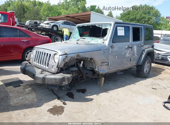 1C4BJWDG6JL865748 2018 JEEP WRANGLER Серебряный Передняя левая четверть