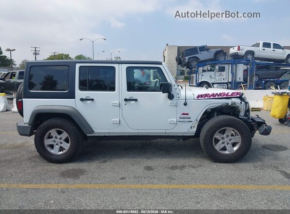 1C4BJWDG7JL887256 2018 JEEP WRANGLER White უკანა სალონის ხედი