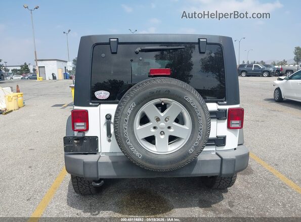 1C4BJWDG7JL887256 2018 JEEP WRANGLER White 