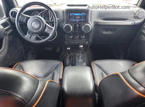 1C4BJWDGXGL142719 2016 JEEP WRANGLER Черный Вид панели приборов
