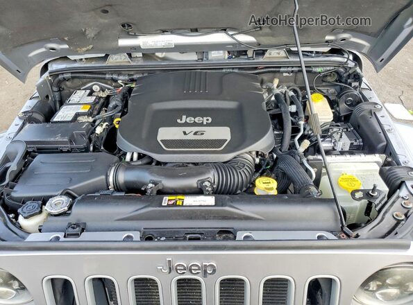 1C4BJWEG6GL204860 2016 JEEP WRANGLER Серебряный Вид задней части салона