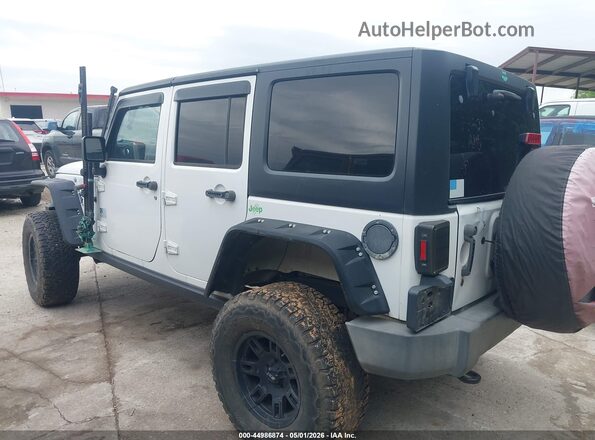 1C4HJWDG8GL113553 2016 JEEP WRANGLER UNLIMITED White Widok wnętrza 360 stopni