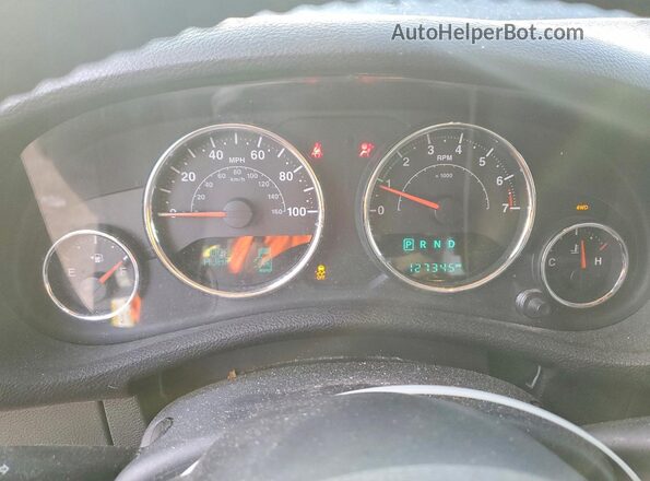 1C4HJWDGXJL868744 2018 JEEP WRANGLER Черный Вид щитка приборов