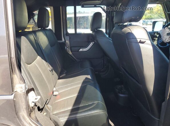 1C4HJWEG2GL335309 2016 JEEP WRANGLER Серый Вид задней части салона