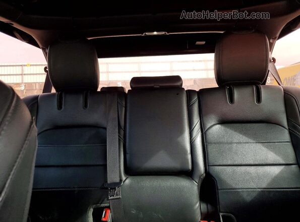 1C4JJXP64PW596922 2023 JEEP WRANGLER Red Vista de los asientos traseros
