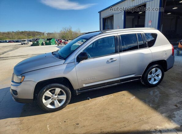 1C4NJCBA0GD574014 2016 JEEP COMPASS Silver Przód lewy