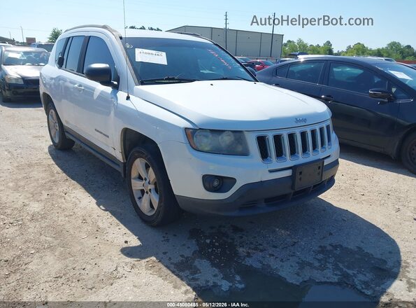 1C4NJCBA0GD641548 2016 JEEP COMPASS Белый Передняя правая четверть