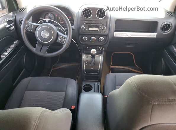 1C4NJCBA0GD742864 2016 JEEP COMPASS White Widok deski rozdzielczej