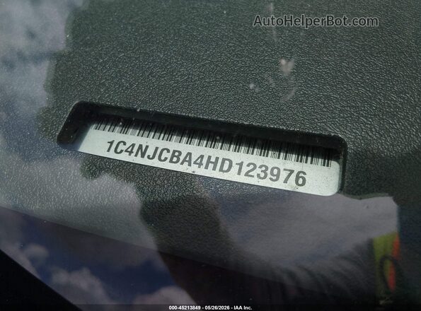 1C4NJCBA4HD123976 2017 JEEP COMPASS White Widok zestawu wskaźników