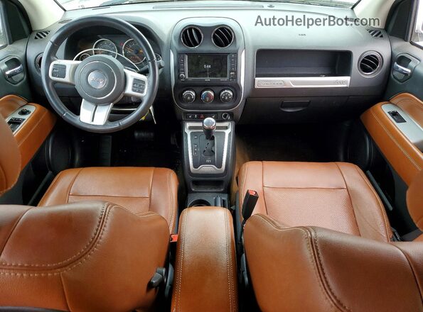 1C4NJCEA3HD118098 2017 JEEP COMPASS White Widok deski rozdzielczej
