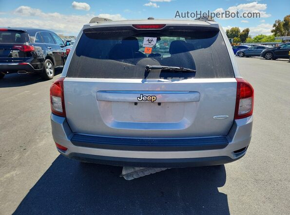 1C4NJCEA5GD735520 2016 JEEP COMPASS Silver Widok z tyłu