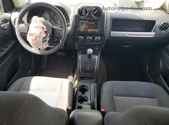 1C4NJDBB4GD500870 2016 JEEP COMPASS Black Widok deski rozdzielczej