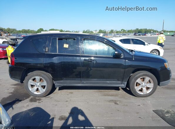 1C4NJDBB4HD104729 2017 JEEP COMPASS Черный Вид задней части салона