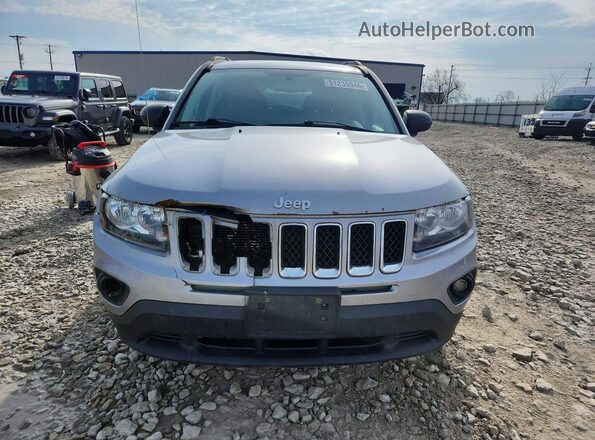 1C4NJDBB5GD552167 2016 JEEP COMPASS Silver Widok z przodu