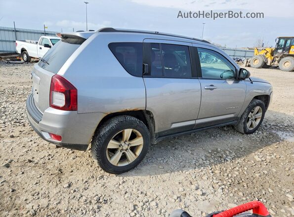 1C4NJDBB5GD552167 2016 JEEP COMPASS Silver Tył prawy