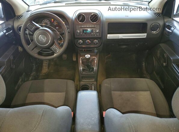 1C4NJDBB8GD759863 2016 JEEP COMPASS Gray Vista del salpicadero