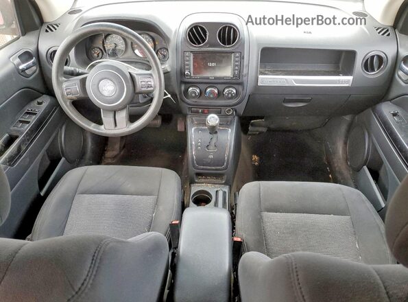 1C4NJDBB9GD521231 2016 JEEP COMPASS Бордовый Вид панели приборов