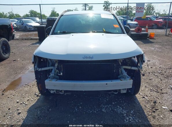 1C4NJDBB9HD104600 2017 JEEP COMPASS White Widok wnętrza z tyłu