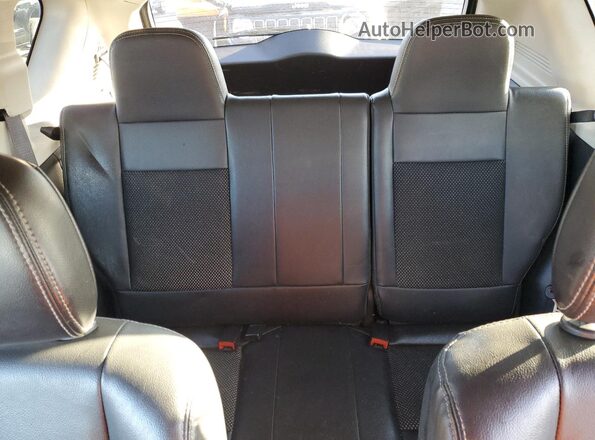 1C4NJDEB1GD661656 2016 JEEP COMPASS White Հետևի նստատեղերի տեսք