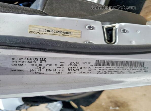 1C4NJDEB2GD784852 2016 JEEP COMPASS Белый Вид наклейки с VIN-кодом