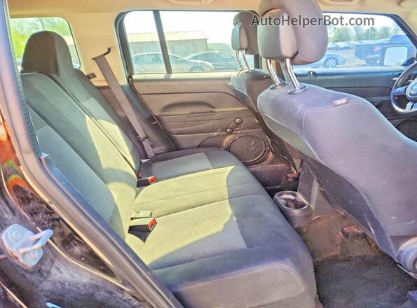 1C4NJPBA3GD783593 2016 JEEP PATRIOT Черный Вид задних сидений